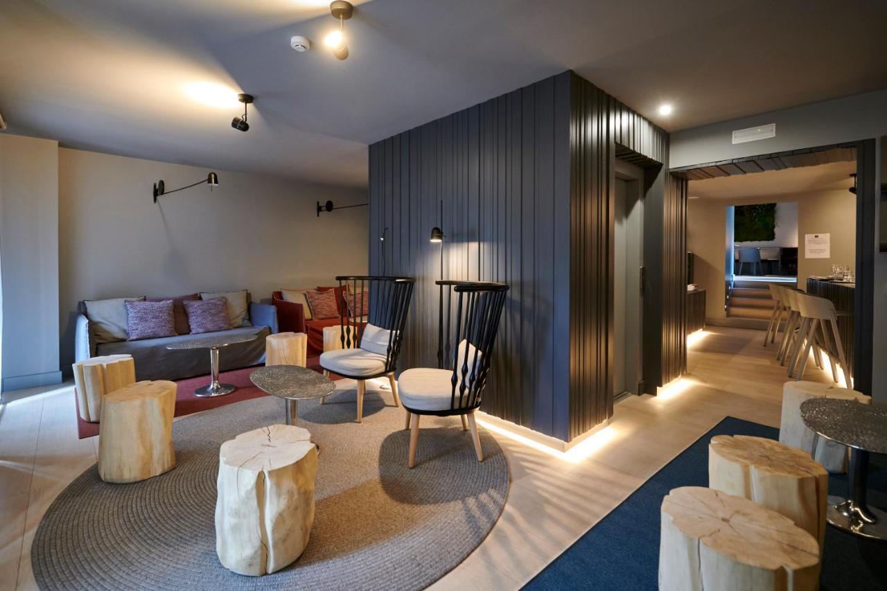 Hostal Lola Isaba Esterno foto