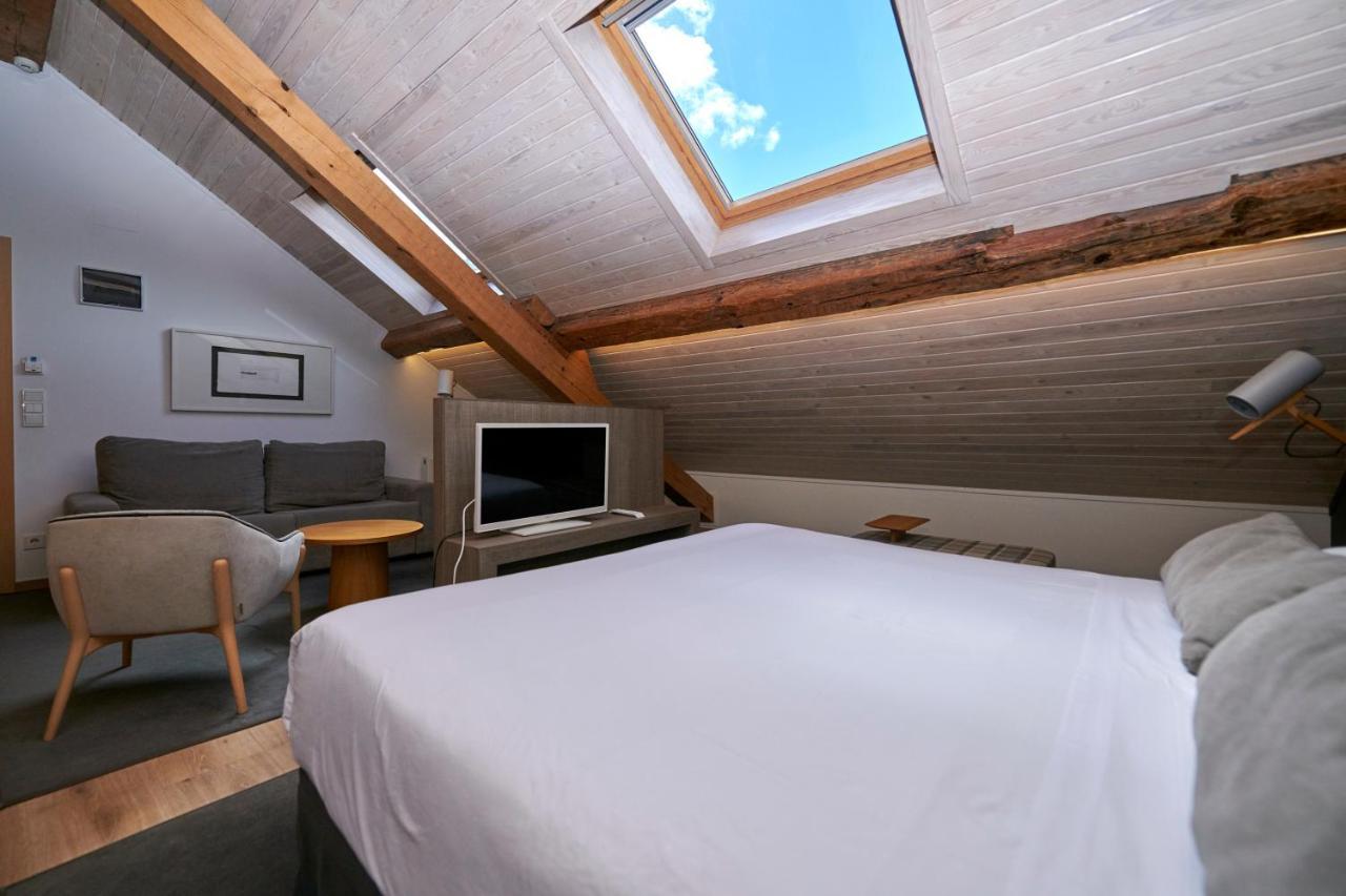Hostal Lola Isaba Esterno foto